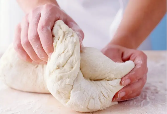 Bí Quyết Nhồi Bột Nếp Làm Bánh Ít Mềm Dai, Không Bị Nứt Bí Quyết Nhồi Bột Nếp Làm Bánh Ít Mềm Dai, Không Bị Nứt