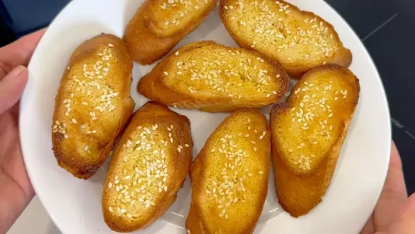 Cách Nướng Bánh Mì Bằng Nồi Chiên Không Dầu: Bí Quyết Giòn Ngon Tại Nhà