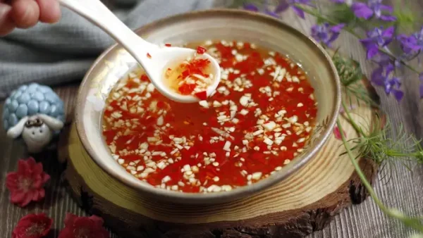 Bí Quyết Pha Nước Mắm Chua Ngọt Ngon Chuẩn Vị, Chấm Gì Cũng Hết