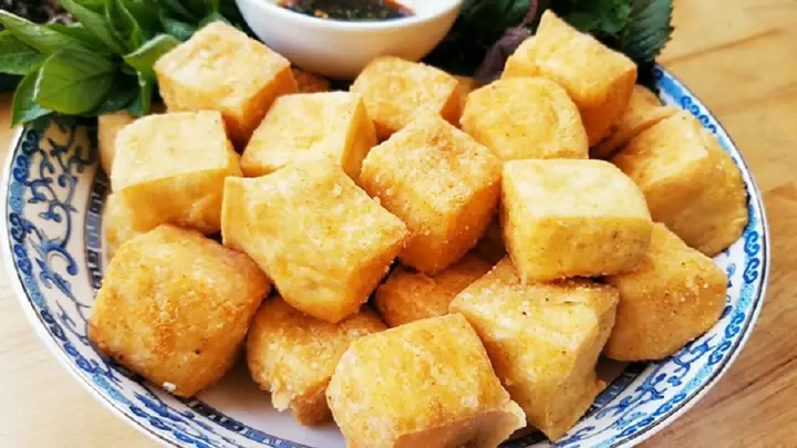 Bí Quyết Rán Đậu Phụ Giòn Rụm, Vàng Đẹp, Không Dính Chảo Đơn Giản Tại Nhà Bí Quyết Rán Đậu Phụ Giòn Rụm, Vàng Đẹp, Không Dính Chảo Đơn Giản Tại Nhà