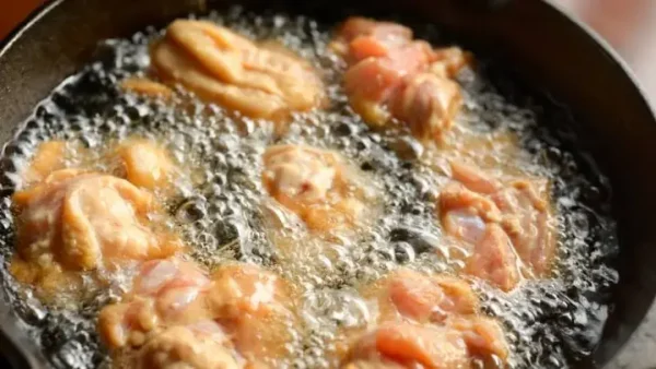 Dầu Mè: 8 Cách Sử Dụng Thơm Ngon, Chuẩn Vị Trong Nấu Ăn