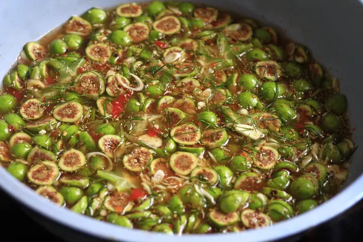 Cách Trộn Sung Muối Xổi Chua Ngọt, Giòn Cay, Không Bị Chát