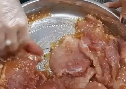 Bí Quyết Ướp Thịt Nạc Dăm Chiên Thơm Mềm, Đậm Đà, Không Bị Khô