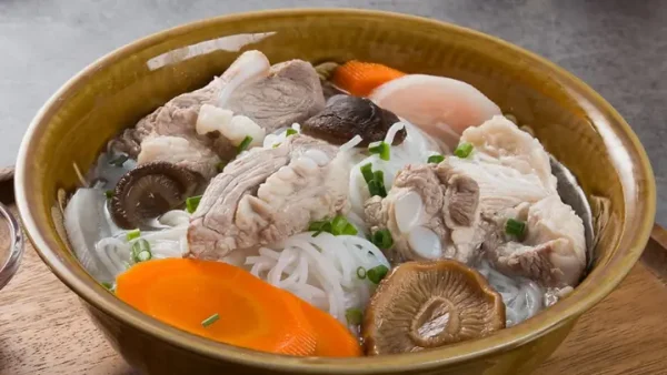 Cách Ướp Xương Heo Nấu Bún: Nước Ướp Thơm, Nước Dùng Đậm Vị