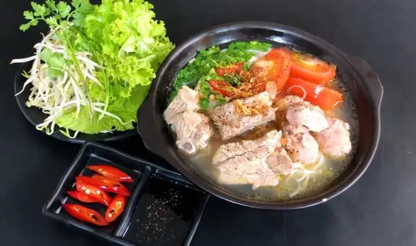 Cách Ướp Xương Heo Nấu Bún: Nước Ướp Thơm, Nước Dùng Đậm Vị Cách Ướp Xương Heo Nấu Bún: Nước Ướp Thơm, Nước Dùng Đậm Vị