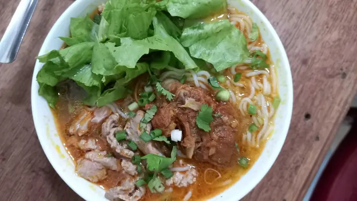 Cách Ướp Xương Heo Nấu Bún: Nước Ướp Thơm, Nước Dùng Đậm Vị Cách Ướp Xương Heo Nấu Bún: Nước Ướp Thơm, Nước Dùng Đậm Vị