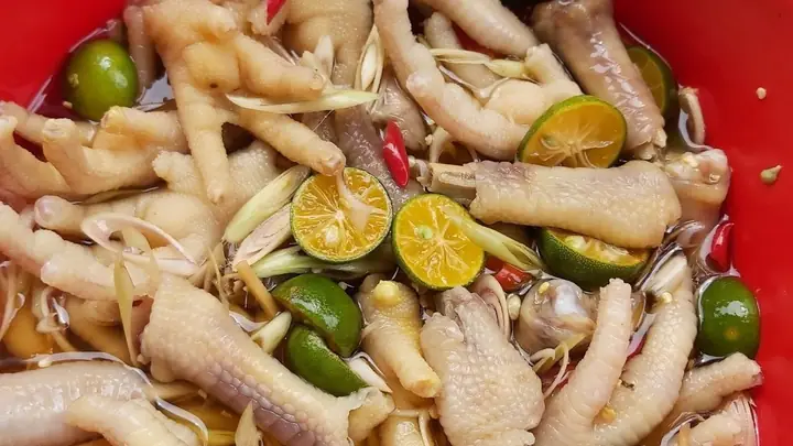 Chân Gà Sả Tắc Đà Lạt: Địa Điểm Ngon & Cách Làm Chuẩn Vị Chân Gà Sả Tắc Đà Lạt: Địa Điểm Ngon & Cách Làm Chuẩn Vị