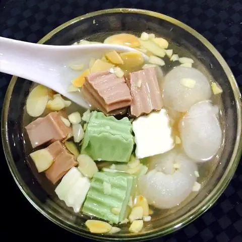 Nguyên Liệu Cần Chuẩn Bị Để Làm Chè Khúc Bạch Thơm Ngon Chuẩn Vị Nguyên Liệu Cần Chuẩn Bị Để Làm Chè Khúc Bạch Thơm Ngon Chuẩn Vị