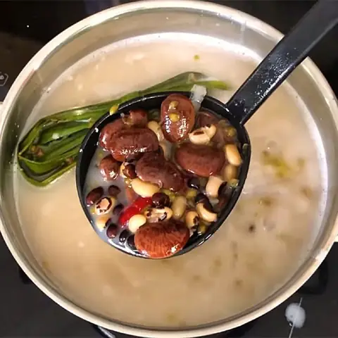 Cách Nấu Chè Thập Cẩm Truyền Thống Chuẩn Vị Ngon Dễ Làm Tại Nhà Cách Nấu Chè Thập Cẩm Truyền Thống Chuẩn Vị Ngon Dễ Làm Tại Nhà