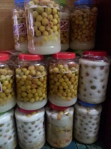 Hướng Dẫn Làm Chùm Ruột Ngâm Đường Phèn Chua Ngọt Thơm Ngon & Công Dụng Bất Ngờ