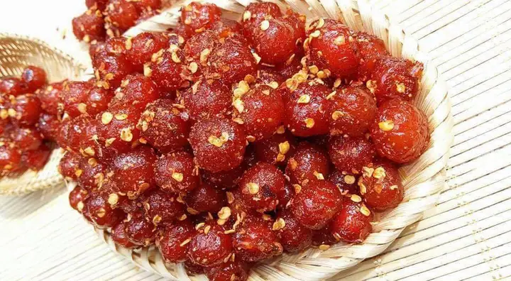 Hướng Dẫn Chi Tiết Cách Làm Chùm Ruột Xốc Muối Ớt Chua Cay Ngon Đúng Vị Hướng Dẫn Chi Tiết Cách Làm Chùm Ruột Xốc Muối Ớt Chua Cay Ngon Đúng Vị