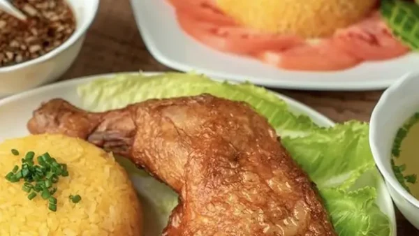 Cơm Gà Xối Mỡ Minh Thư: Địa Chỉ, Menu Và Đánh Giá Chi Tiết
