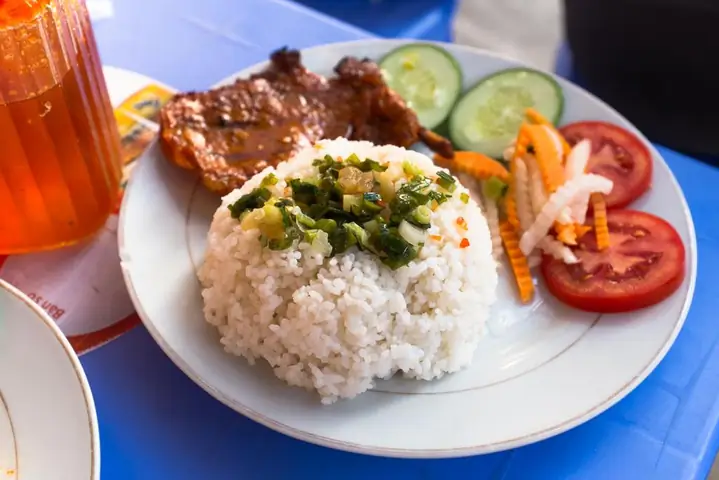 Cơm Sườn Phố Cổ BBQ Trần Đại Nghĩa: Địa Chỉ, Review & Cách Thưởng Thức Ngon Chuẩn Vị Hà Nội Cơm Sườn Phố Cổ BBQ Trần Đại Nghĩa: Địa Chỉ, Review & Cách Thưởng Thức Ngon Chuẩn Vị Hà Nội