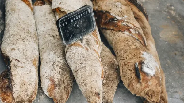 Công Thức Làm Bánh Mì Baguette Chuẩn Pháp Giòn Ngon Tại Nhà