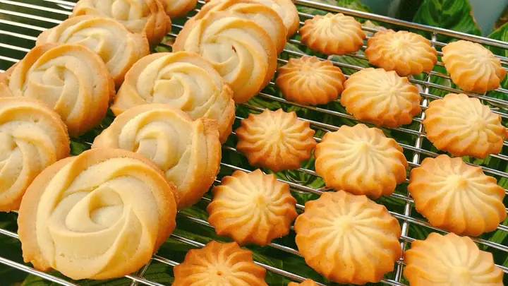 Công Thức Làm Bánh Quy Đơn Giản, Giòn Ngon Tại Nhà Chuẩn Vị Công Thức Làm Bánh Quy Đơn Giản, Giòn Ngon Tại Nhà Chuẩn Vị