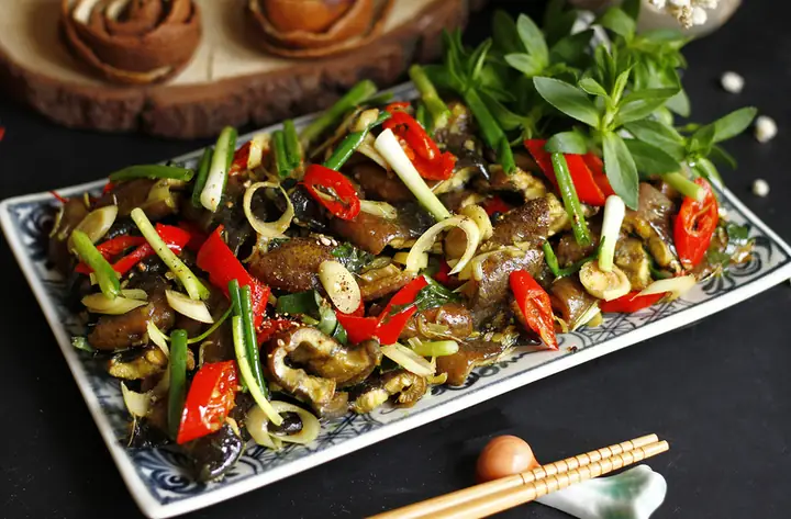 Đặc Sản Lươn Nghệ An: Tinh Hoa Ẩm Thực Xứ Nghệ Nổi Tiếng