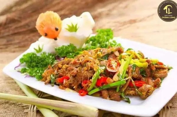 Dê Xào Sả Ớt Ninh Bình: Bí Quyết Chế Biến Chuẩn Vị Thơm Ngon Không Hôi Dê Xào Sả Ớt Ninh Bình: Bí Quyết Chế Biến Chuẩn Vị Thơm Ngon Không Hôi