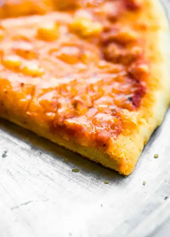 Công Thức Làm Vỏ Bánh Pizza Không Men Dễ Dàng Trong 15-30 Phút