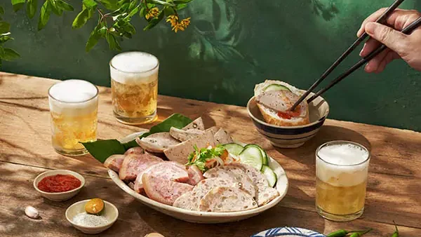 Top 10 Địa Chỉ Giò Chả Ngon Nhất Sài Gòn: Mua Ở Đâu Chuẩn Vị?