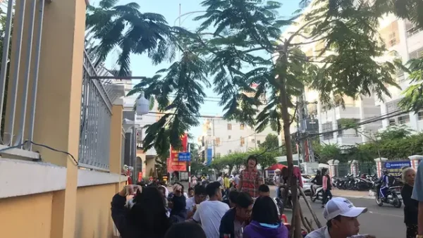 Gỏi Bò Khô Hàn Thuyên Nha Trang: Bí Quyết 30 Năm Và Địa Chỉ Ngon Nhất