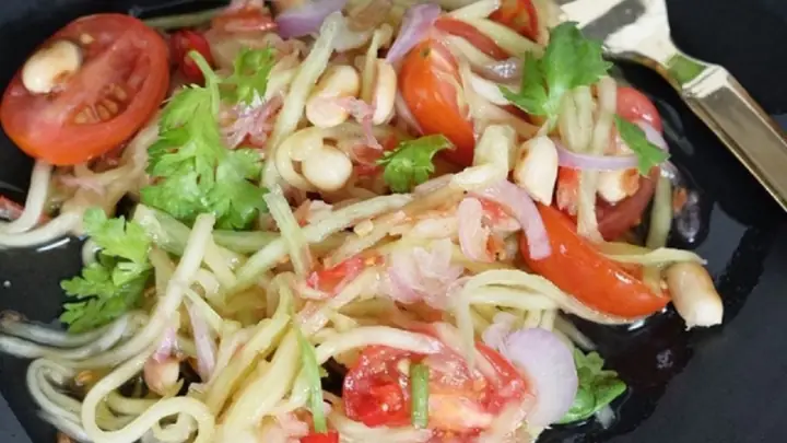 Cách Làm Gỏi Xoài Xanh Kiểu Thái Chua Cay Chuẩn Vị & Bí Quyết Thành Công