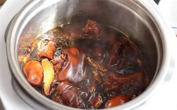 Hầm Giò Heo Bao Lâu Thì Mềm Ngon Chuẩn Vị? Bí Quyết Ninh Nhừ Nhanh Chóng Hầm Giò Heo Bao Lâu Thì Mềm Ngon Chuẩn Vị? Bí Quyết Ninh Nhừ Nhanh Chóng
