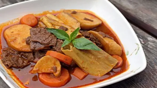Học Cách Nấu Bò Kho Đơn Giản, Chuẩn Vị Tại Nhà: Thịt Mềm, Nước Dùng Đậm