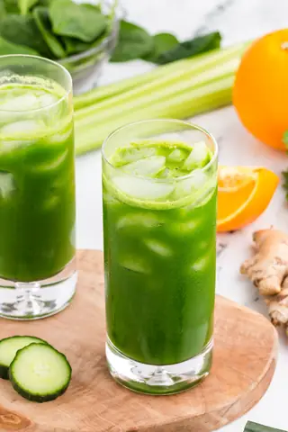 Cách Làm Green Juice Tại Nhà: Công Thức Với Máy Ép Hoặc Blender Cách Làm Green Juice Tại Nhà: Công Thức Với Máy Ép Hoặc Blender