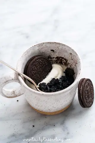 Cách Làm Bánh Oreo Mug Cake Nhanh Gọn Tại Nhà (công Thức 3 Nguyên Liệu) Cách Làm Bánh Oreo Mug Cake Nhanh Gọn Tại Nhà (công Thức 3 Nguyên Liệu)
