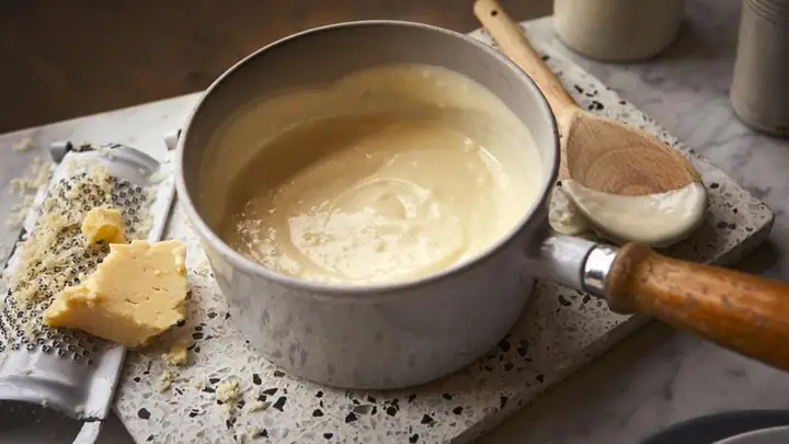 Cách Làm Sốt Phô Mai Trắng Chuẩn Vị Béchamel Cách Làm Sốt Phô Mai Trắng Chuẩn Vị Béchamel