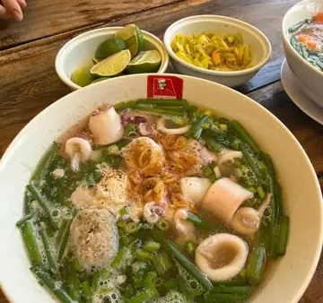 Hủ Tiếu Mực Chợ Lách: Khám Phá Món Ngon Đặc Sản Bến Tre (review & Địa Điểm)