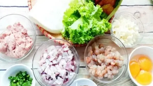 Kinh Nghiệm Làm Nem Hải Sản Giòn Ngon Chuẩn Vị Tại Nhà