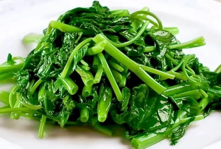Rau Muống (空芯菜) Là Gì? Tên Gọi, Ý Nghĩa Và Cách Dùng Trong Ẩm Thực Việt Nam Rau Muống (空芯菜) Là Gì? Tên Gọi, Ý Nghĩa Và Cách Dùng Trong Ẩm Thực Việt Nam