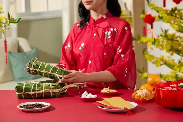 Hướng Dẫn Chi Tiết Cách Làm Bánh Tét Ngày Tết Thơm Ngon Chuẩn Vị Truyền Thống