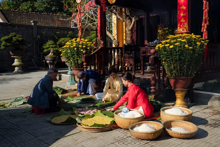 Hướng Dẫn Chi Tiết Cách Làm Bánh Tét Ngày Tết Thơm Ngon Chuẩn Vị Truyền Thống