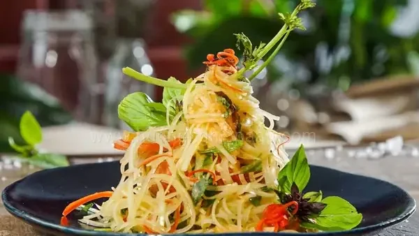 Hướng Dẫn Chi Tiết Cách Làm Gỏi Đu Đủ Giòn Ngon Chuẩn Vị Tại Nhà
