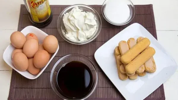 Hướng Dẫn Chi Tiết Cách Làm Tiramisu Không Cần Mascarpone Chuẩn Vị Tại Nhà