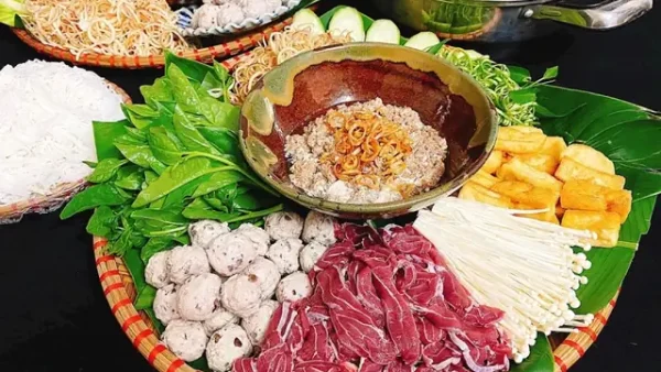Hướng Dẫn Chi Tiết Cách Nấu Lẩu Riêu Cua Bắp Bò Ngon Chuẩn Vị Tại Nhà