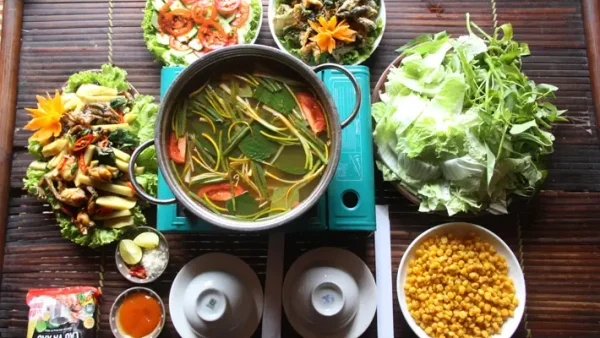 Lẩu Ếch Ăn Kèm Rau Gì Ngon? Khám Phá Top Các Loại Rau Tươi Mát Hợp Vị