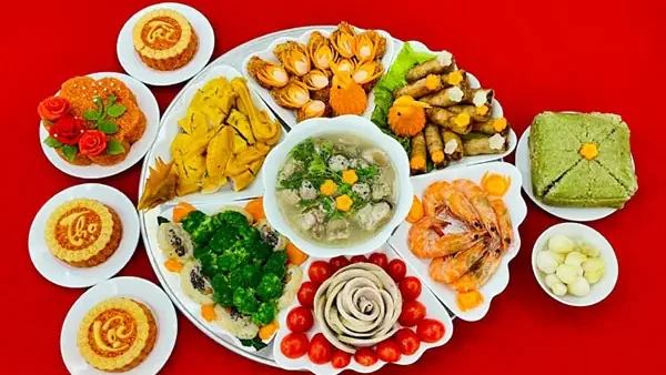 Mâm Cơm Hóa Vàng Ngày Tết: Lễ Vật Đầy Đủ & Ý Nghĩa Phong Tục