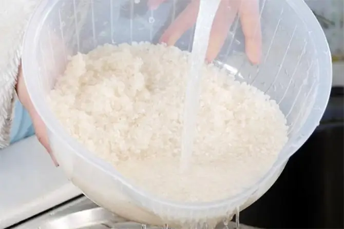 Cách Nấu Cháo Sánh Đặc: Mẹo Vắt Giúp Nhanh Nhừ, Mịn Và Không Trào Cách Nấu Cháo Sánh Đặc: Mẹo Vắt Giúp Nhanh Nhừ, Mịn Và Không Trào