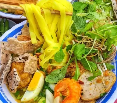 Mì Quảng Bà Minh Hội An: Khám Phá Địa Chỉ Ngon & Trải Nghiệm Độc Đáo