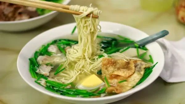 Mì Vằn Thắn, Sủi Cảo, Hủ Tiếu: Cách Nấu Ngon Chuẩn Vị & Địa Chỉ Thưởng Thức