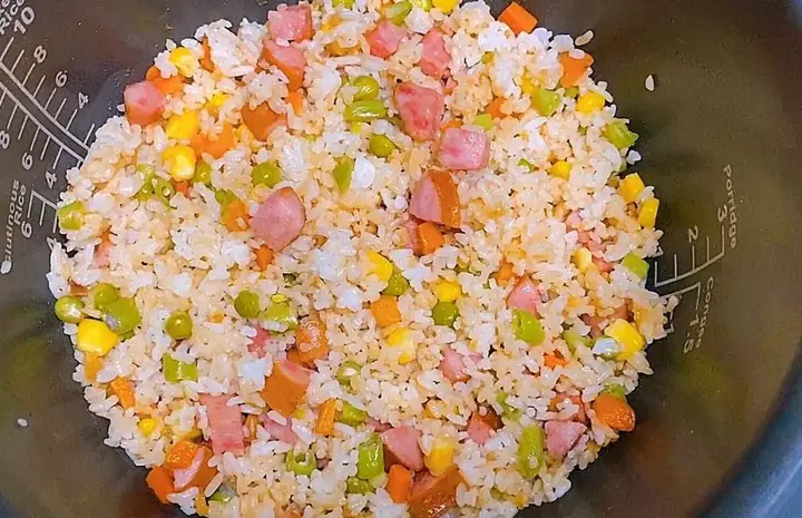 Hướng Dẫn Chi Tiết Cách Nấu Cơm Trộn Thập Cẩm Bằng Nồi Cơm Điện Thơm Ngon, Mềm Dẻo Hướng Dẫn Chi Tiết Cách Nấu Cơm Trộn Thập Cẩm Bằng Nồi Cơm Điện Thơm Ngon, Mềm Dẻo