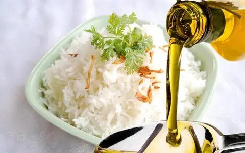 Cách Nấu Cơm Với Dầu Dừa: Tỉ Lệ, Quy Trình Và Tác Dụng Thực Tế