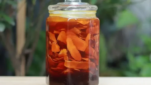 Nghệ Ngâm Mật Ong: Tác Dụng, Cách Làm & Lưu Ý Sử Dụng Hiệu Quả
