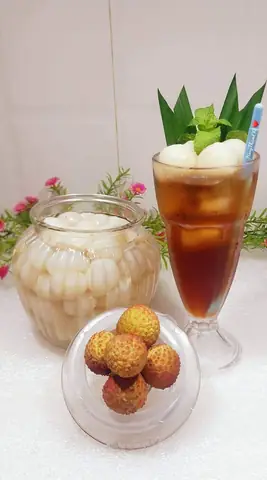 Cách Ngâm Vải Bằng Đường Phèn Để Làm Trà Vải Ngon, Giòn Và Bảo Quản Lâu Tại Nhà Cách Ngâm Vải Bằng Đường Phèn Để Làm Trà Vải Ngon, Giòn Và Bảo Quản Lâu Tại Nhà