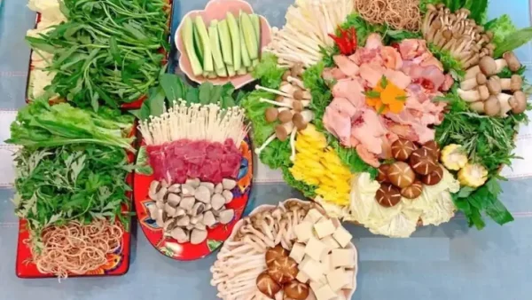 Nguyên Liệu Nấu Lẩu Gà: Hướng Dẫn Chi Tiết Chuẩn Vị Ngon Đậm Đà