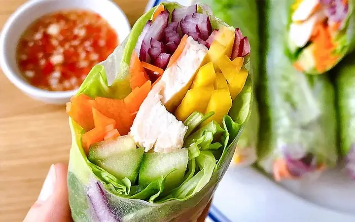 Cách Làm Nước Chấm Gỏi Cuốn Chay Ngon Chuẩn Vị: 5 Công Thức Đậu Phộng, Tương Đen, Dừa... Kèm Mẹo Pha Không Bị Tách Lớp Cách Làm Nước Chấm Gỏi Cuốn Chay Ngon Chuẩn Vị: 5 Công Thức Đậu Phộng, Tương Đen, Dừa... Kèm Mẹo Pha Không Bị Tách Lớp