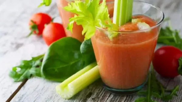 Nước Ép Cần Tây Cà Chua: Công Thức, Lợi Ích Sức Khỏe Và Lưu Ý Khi Sử Dụng